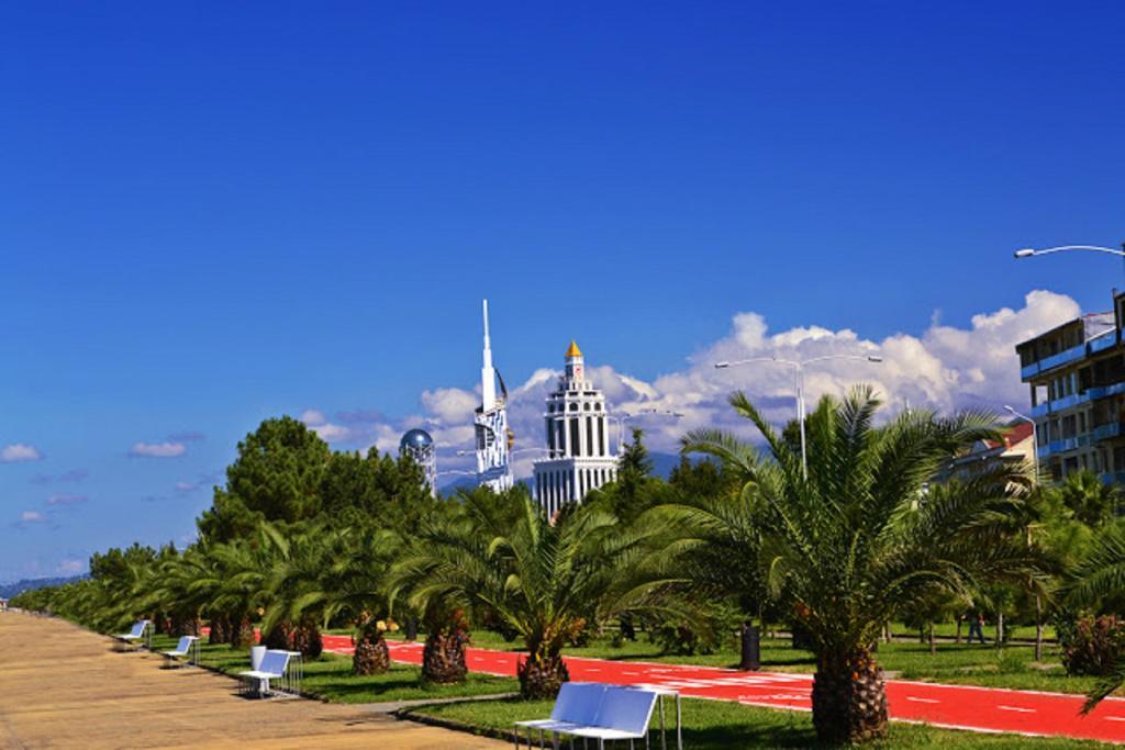 شقق أوليمبك باتومي المظهر الخارجي الصورة